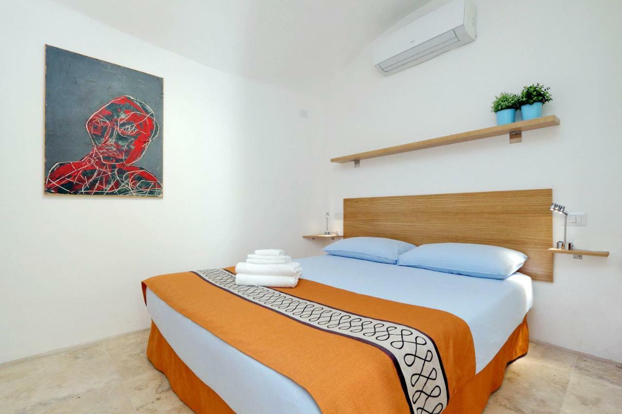 Design Loft Campo Dei Fiori Apartment Rome Bagian luar foto