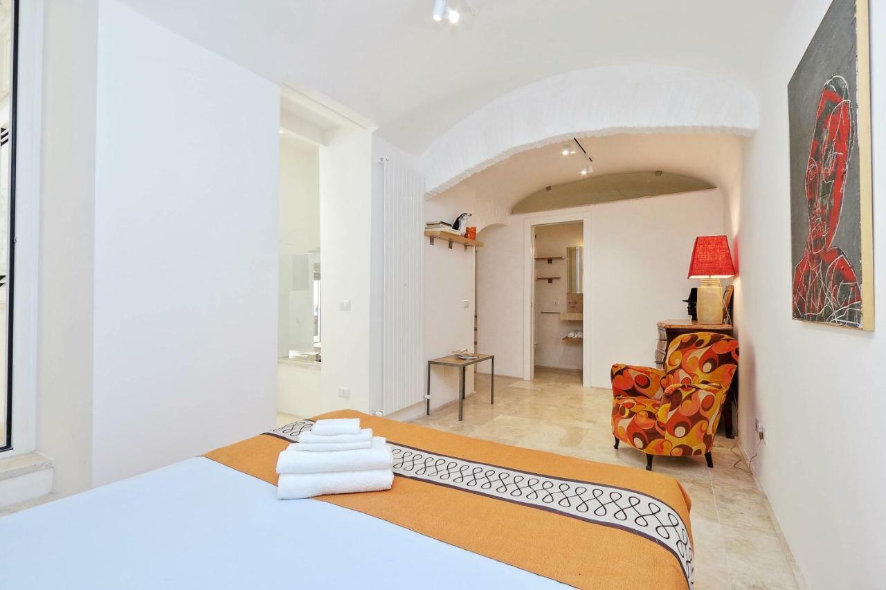 Design Loft Campo Dei Fiori Apartment Rome Bagian luar foto