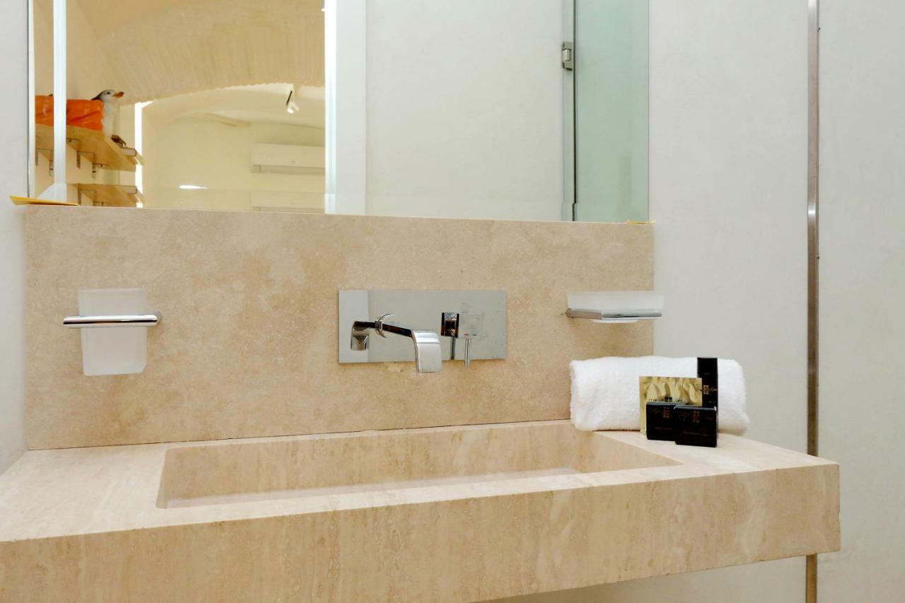 Design Loft Campo Dei Fiori Apartment Rome Bagian luar foto