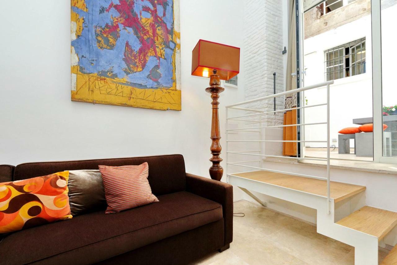 Design Loft Campo Dei Fiori Apartment Rome Bagian luar foto